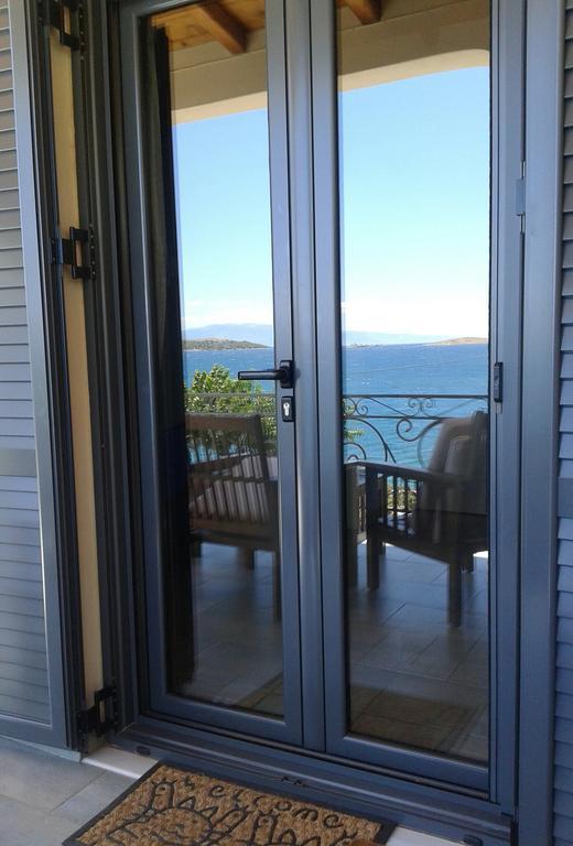 Niriides Apartment Galaxidi Luaran gambar