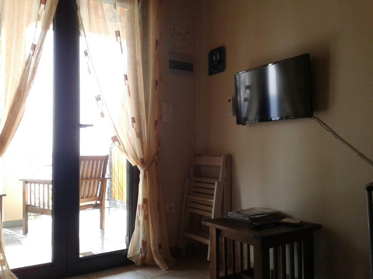 Niriides Apartment Galaxidi Luaran gambar